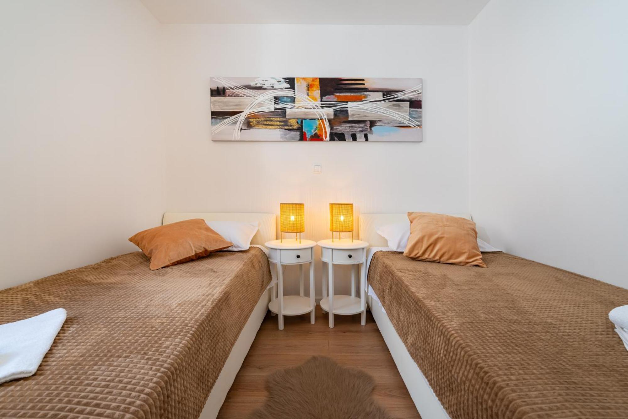 Apartmani Lelu Pridraga Exterior foto